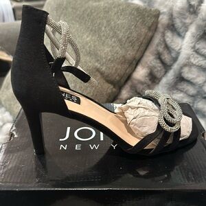 Jones, New York fancy high heel shoes size 7 1/2